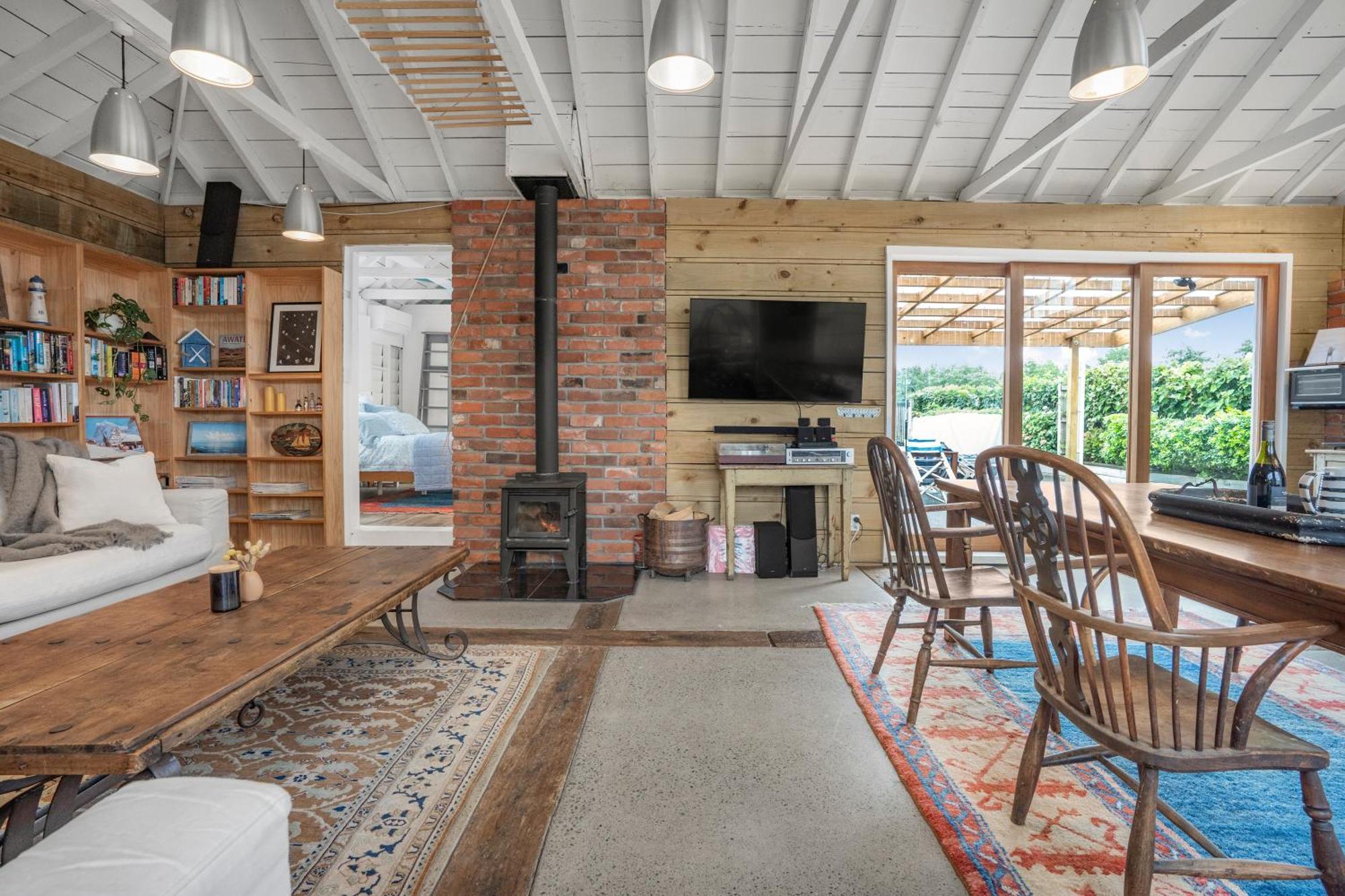 The Longwood Barn Villa Featherston ภายนอก รูปภาพ