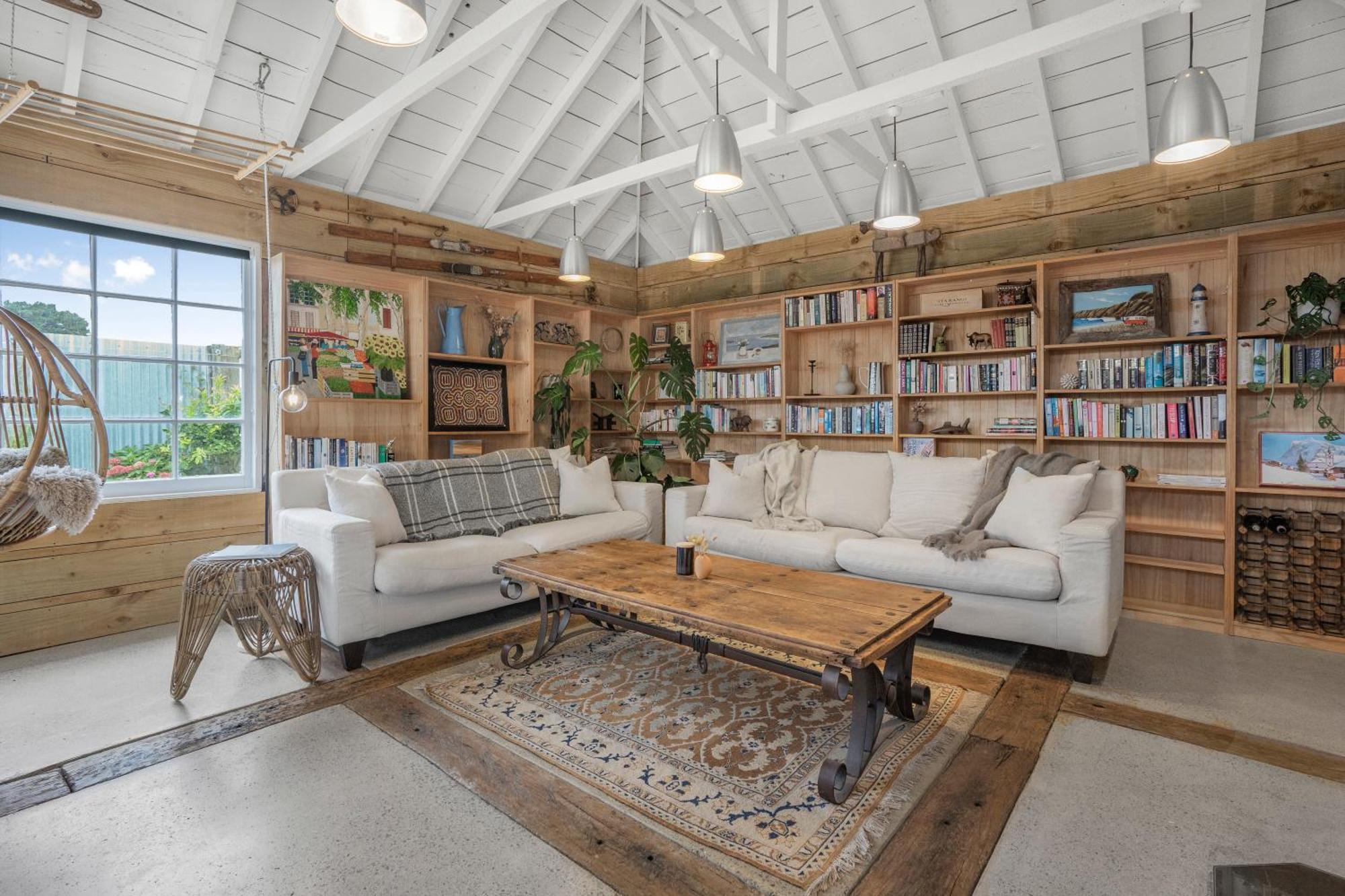 The Longwood Barn Villa Featherston ภายนอก รูปภาพ